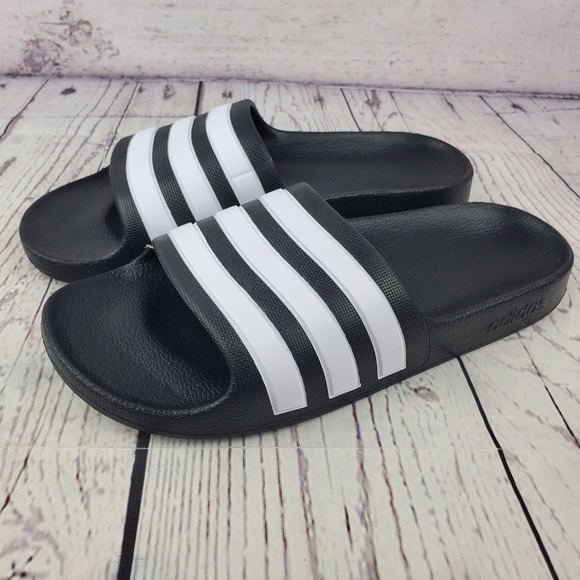 New Adidas Adilette Aqua Black Slides - Picture 4 of 10